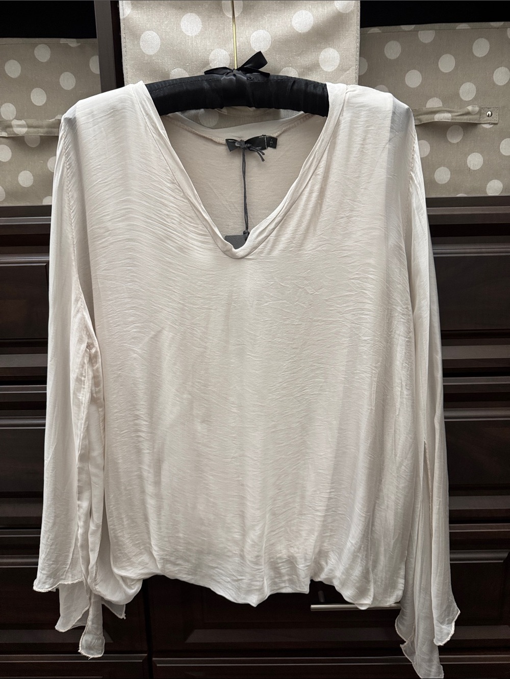 Light Cream V-Neck Long Sleeve Blouse — Women's Elegant Draped Top